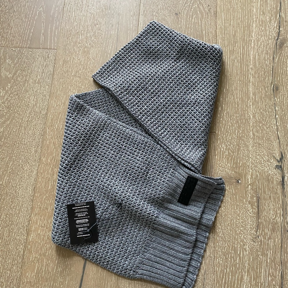 Two Blind Brothers waffle-knit scarf